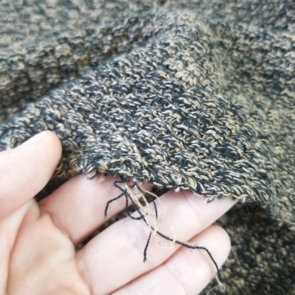 Sweater - Picture 5 of 5